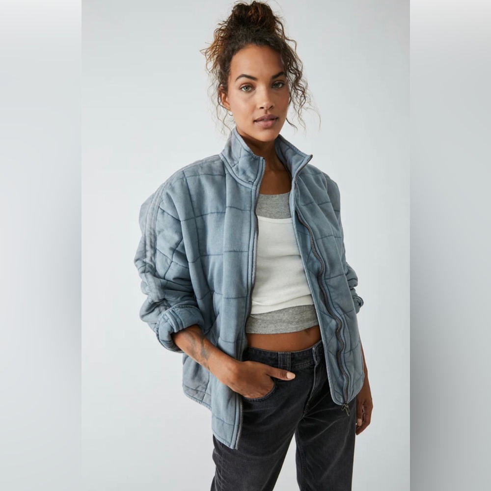 Auth FREE PEOPLE
DOLMAN QUILTED JACKET SILVER LINING NWT
